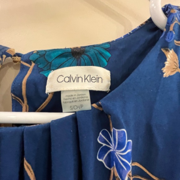 Calvin Klein Work Top - Picture 2 of 3